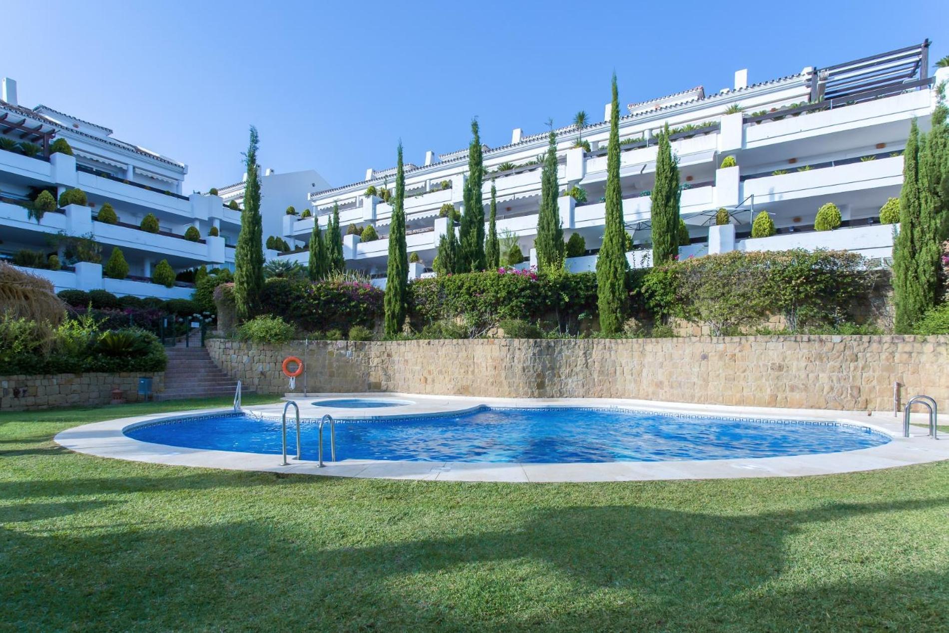 Cozy 3 Bed Duplex With Shared Swimming Pool In Nueva Andalucia Marbella